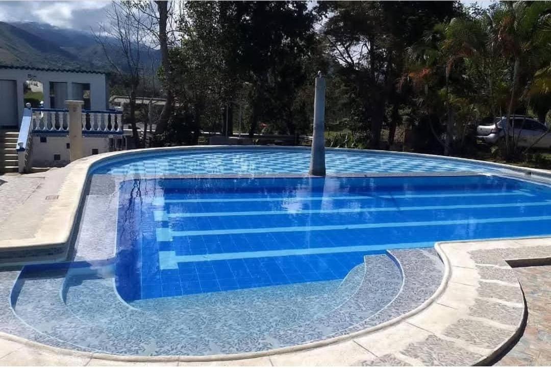 Hotel Y Cabanas Rio Mayo Chachagui 外观 照片